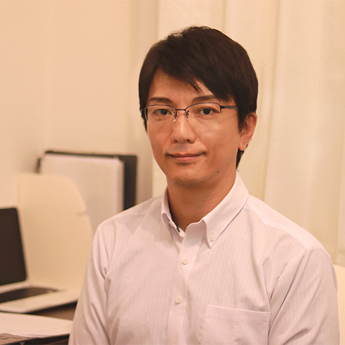 写真｜心理カウンセラー小林宏暢